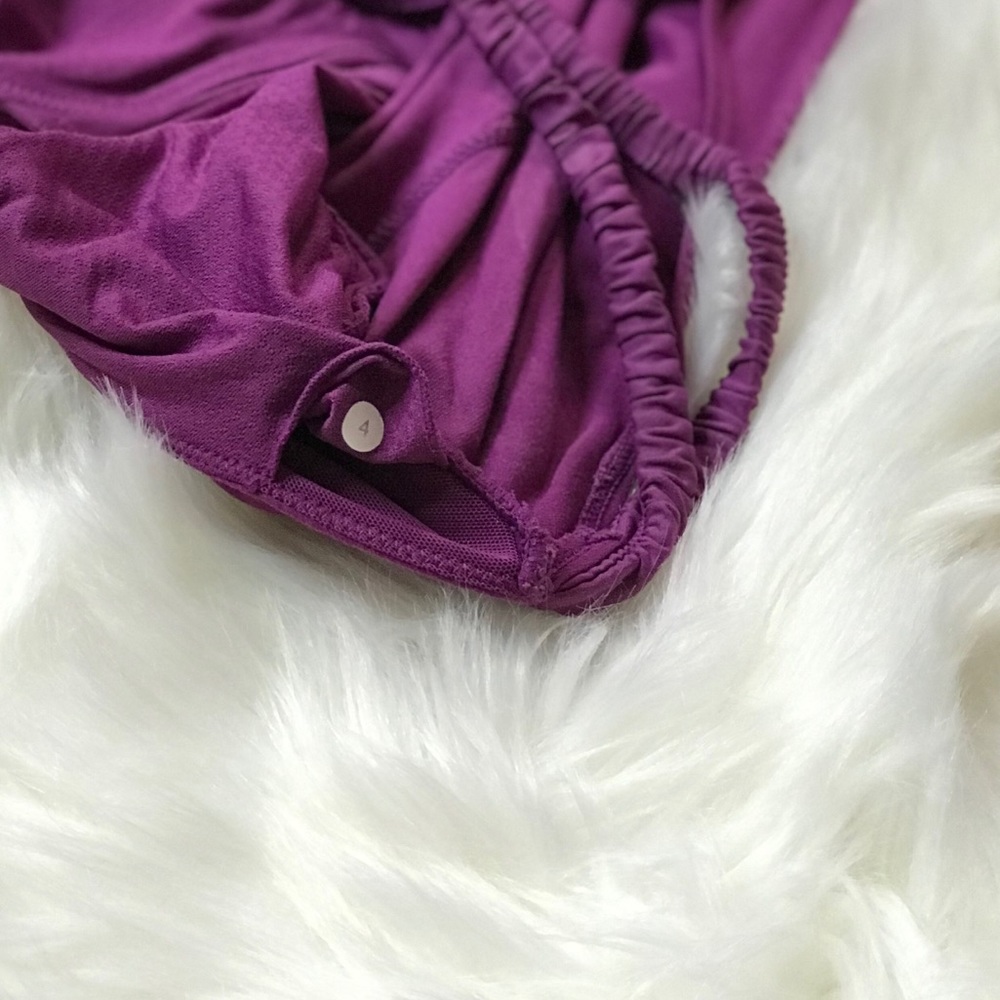 Lululemon Dignity Halter Tank RARE - Picture 4 of 6